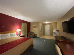  Travelodge by Wyndham Fort St John  Форт Сент Джон